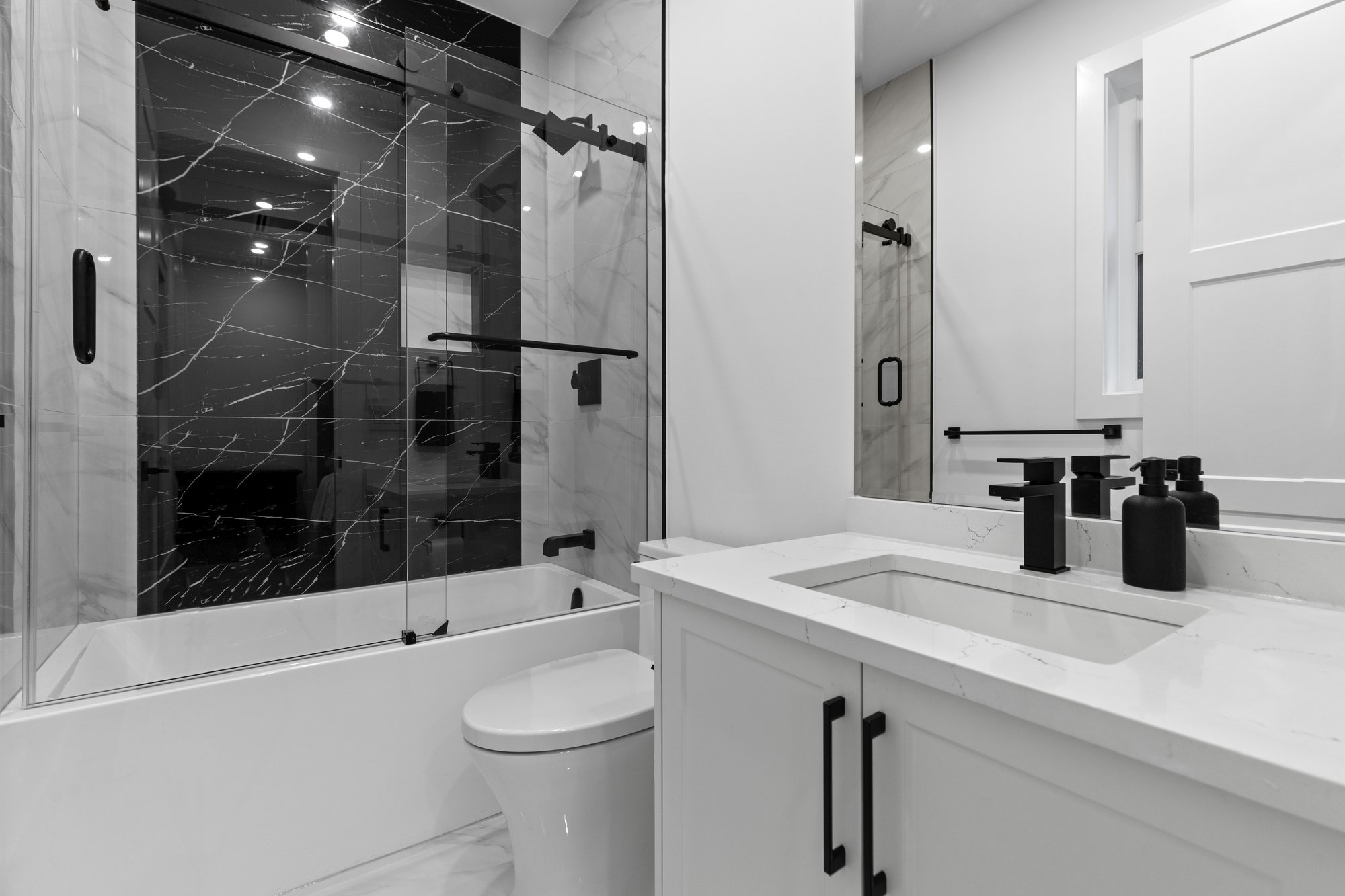 Belmont - Bathroom